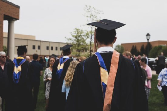 7 financial tips for recent college graduates thumbnail
